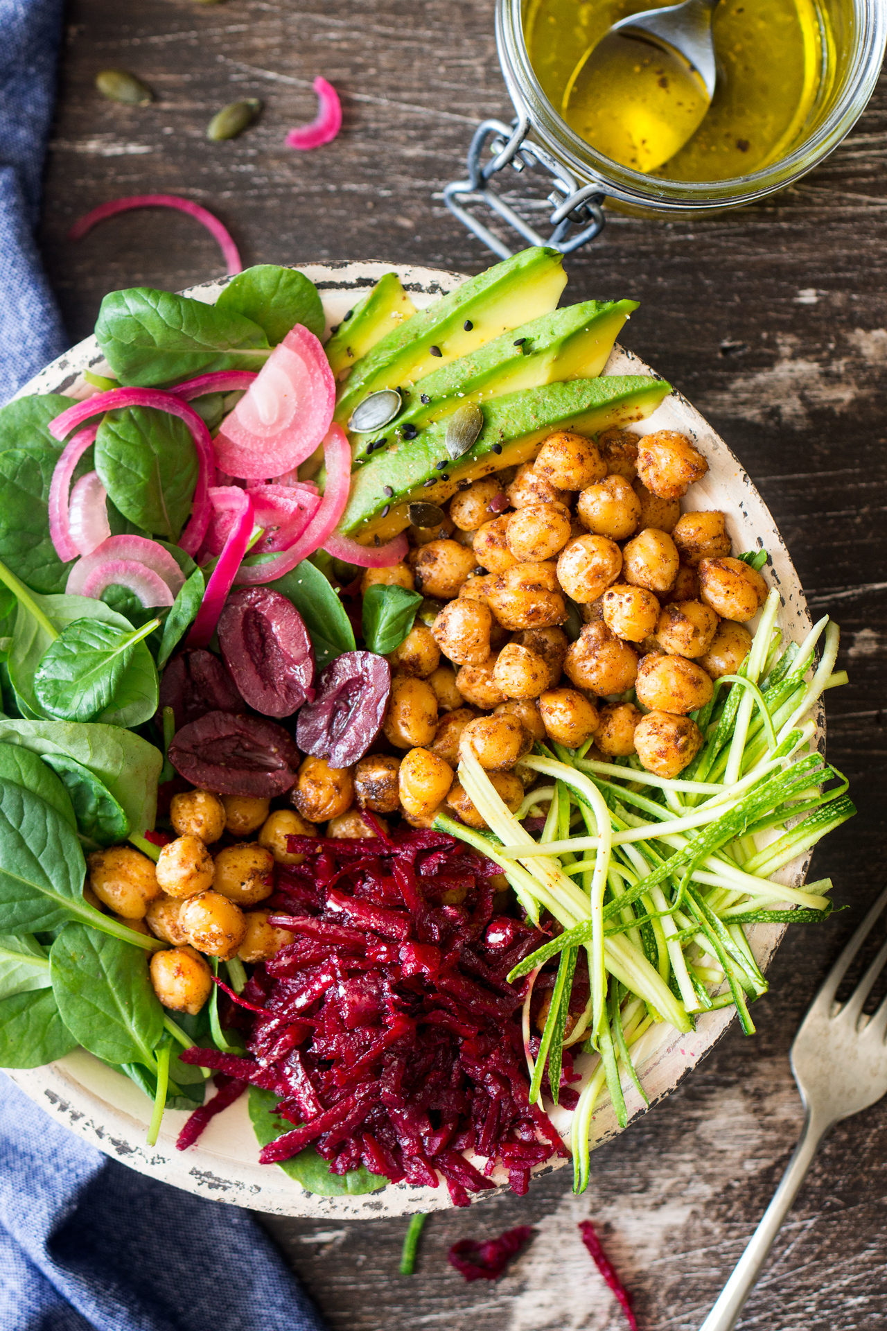 Vegan buddha bowl with cumin-roasted chickpeas - Lazy Cat Kitchen