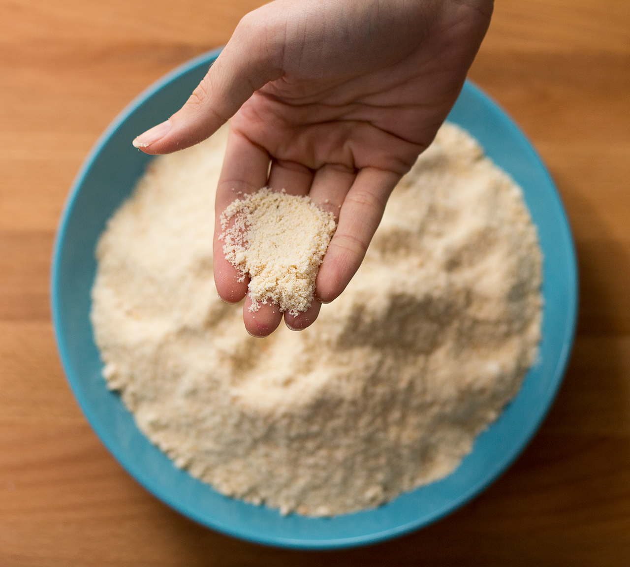Homemade almond flour - Lazy Cat Kitchen