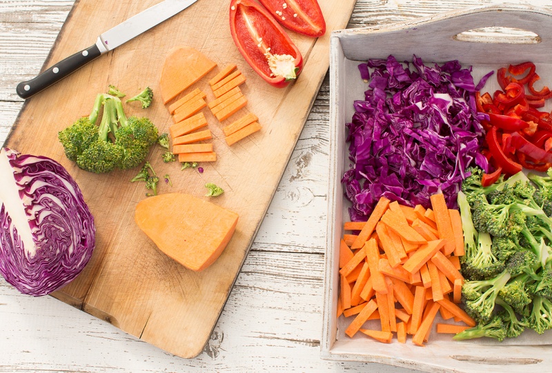 rainbow stir fry chopping veg