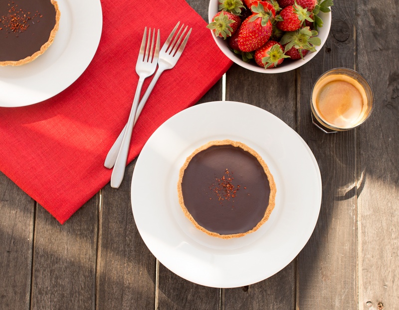 Chilli chocolate tarts with espresso