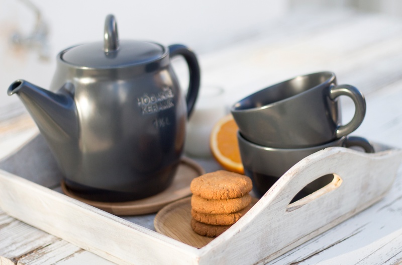 afternoon coffee setting up