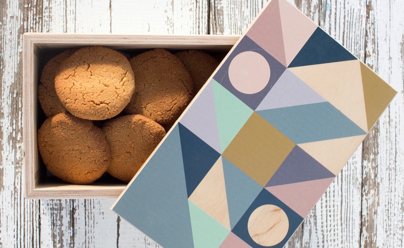 box of almond ginger cookies