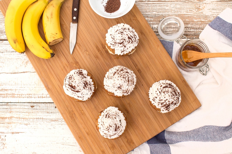 veganbanana coconut cupcakes top down