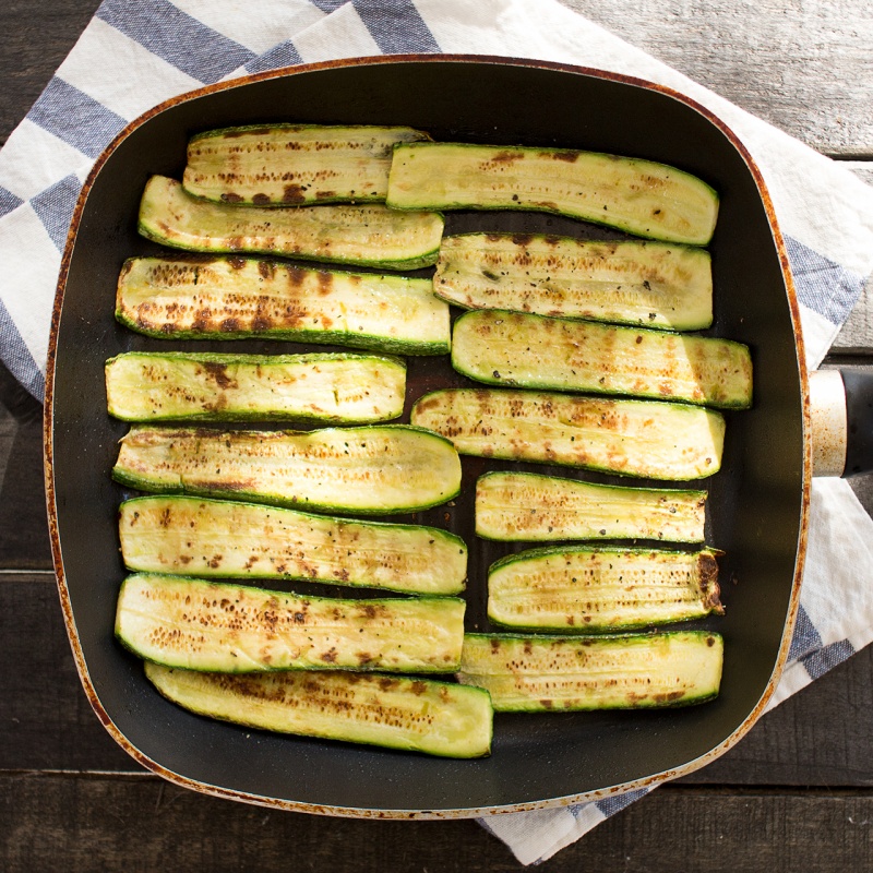 grilling courgettes