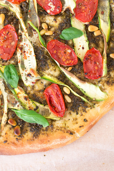vegan pizza close up