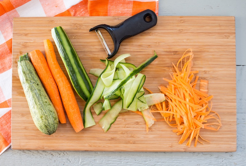 vietnamese cold noodle salad prep