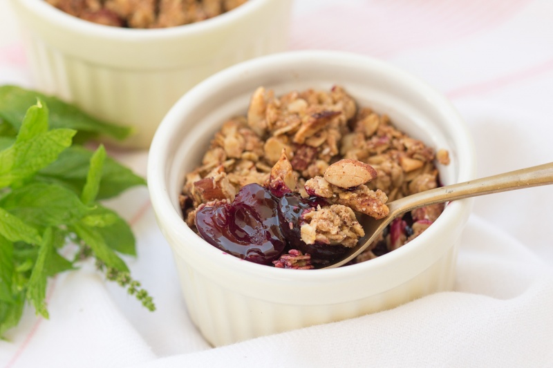 vegan cherry cobbler