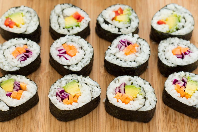 vegan sushi pieces