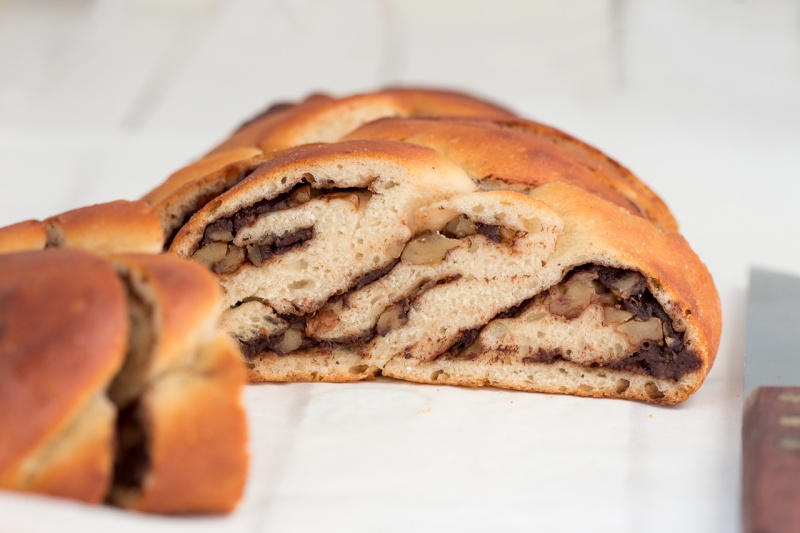 chocolate walnut vegan challah cross section