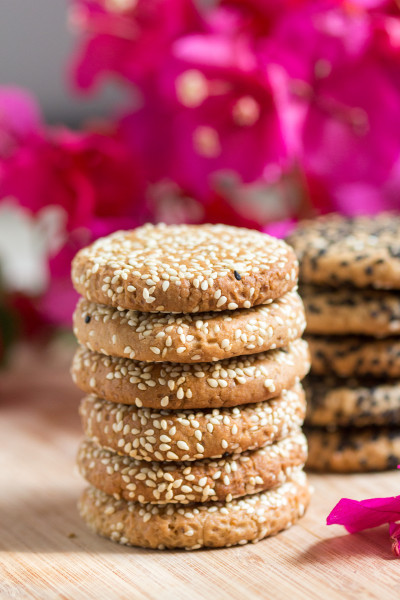 tahini cookies stack