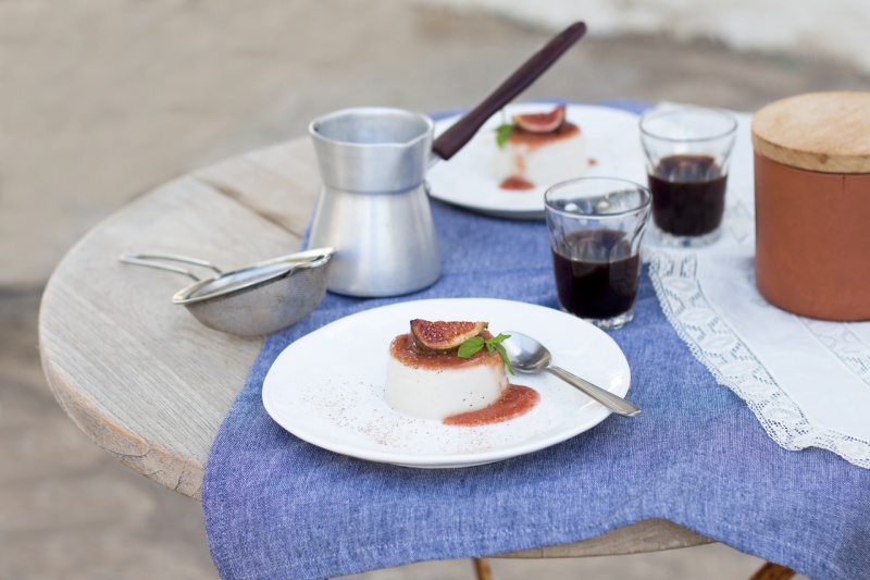 vegan panna cotta with figs table setting