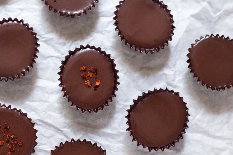 chocolate filled vegan chilli chocolate cups