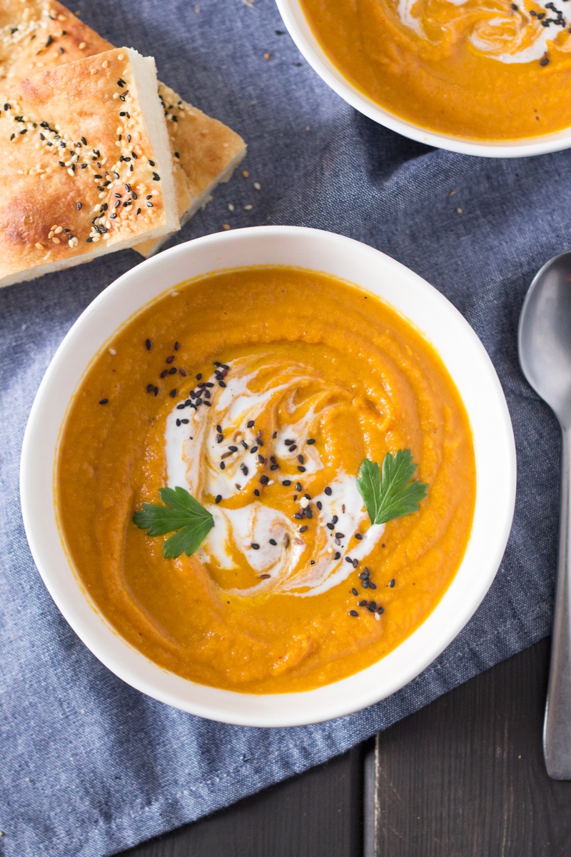 curried carrot and lentil soup top down