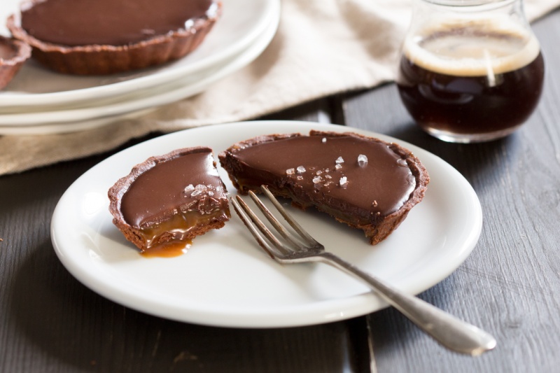 vegan chocolate and salted caramel tart cut open