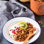 Low-fat apple granola-image