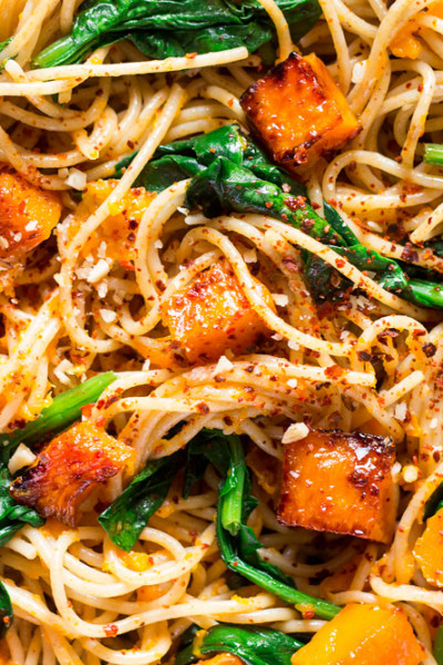 pumpkin spinach walnut spaghetti