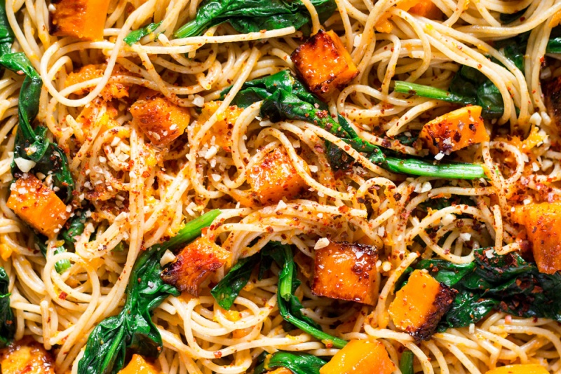 pumpkin spinach walnut spaghetti