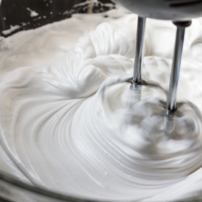 whipping-aquafaba