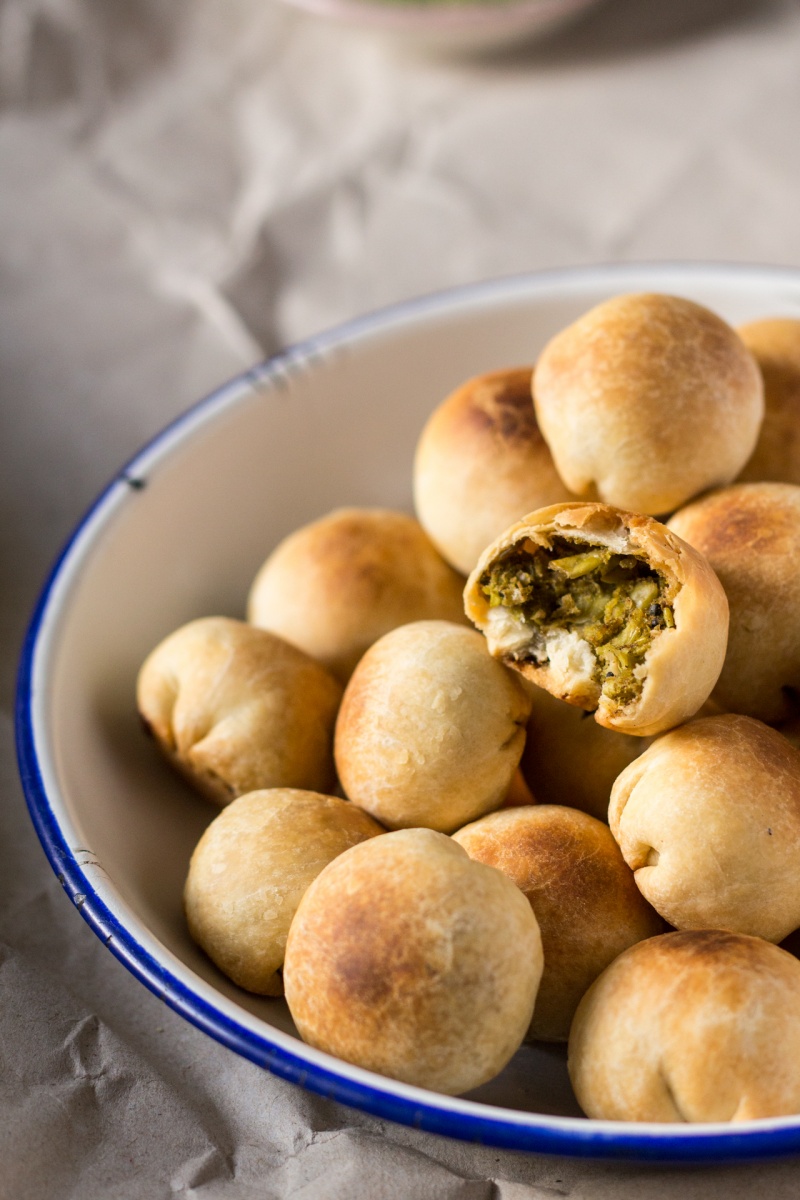 baked pea kachori cross section