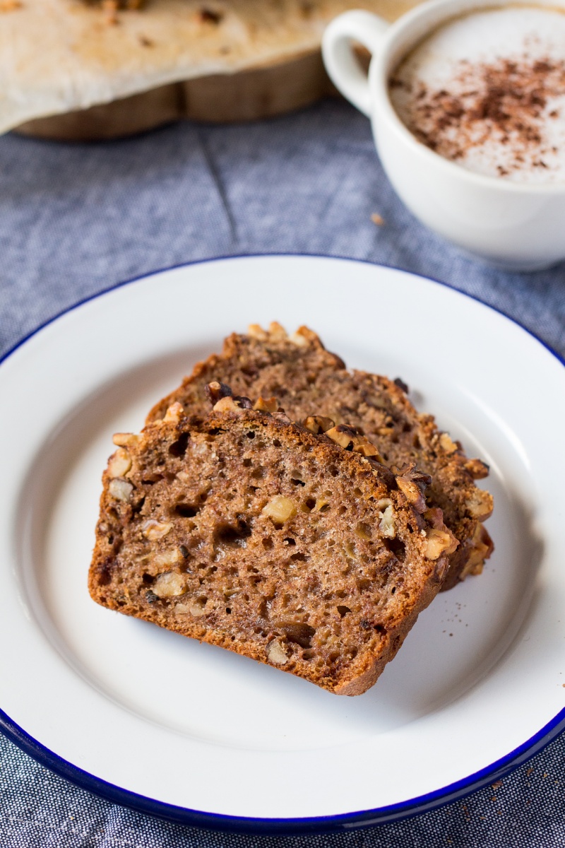 vegan banana bread sliced