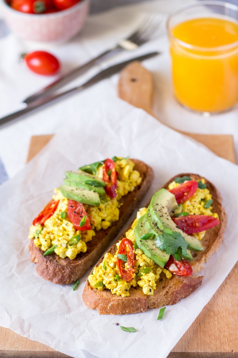 scrambled tofu on toast breakfast