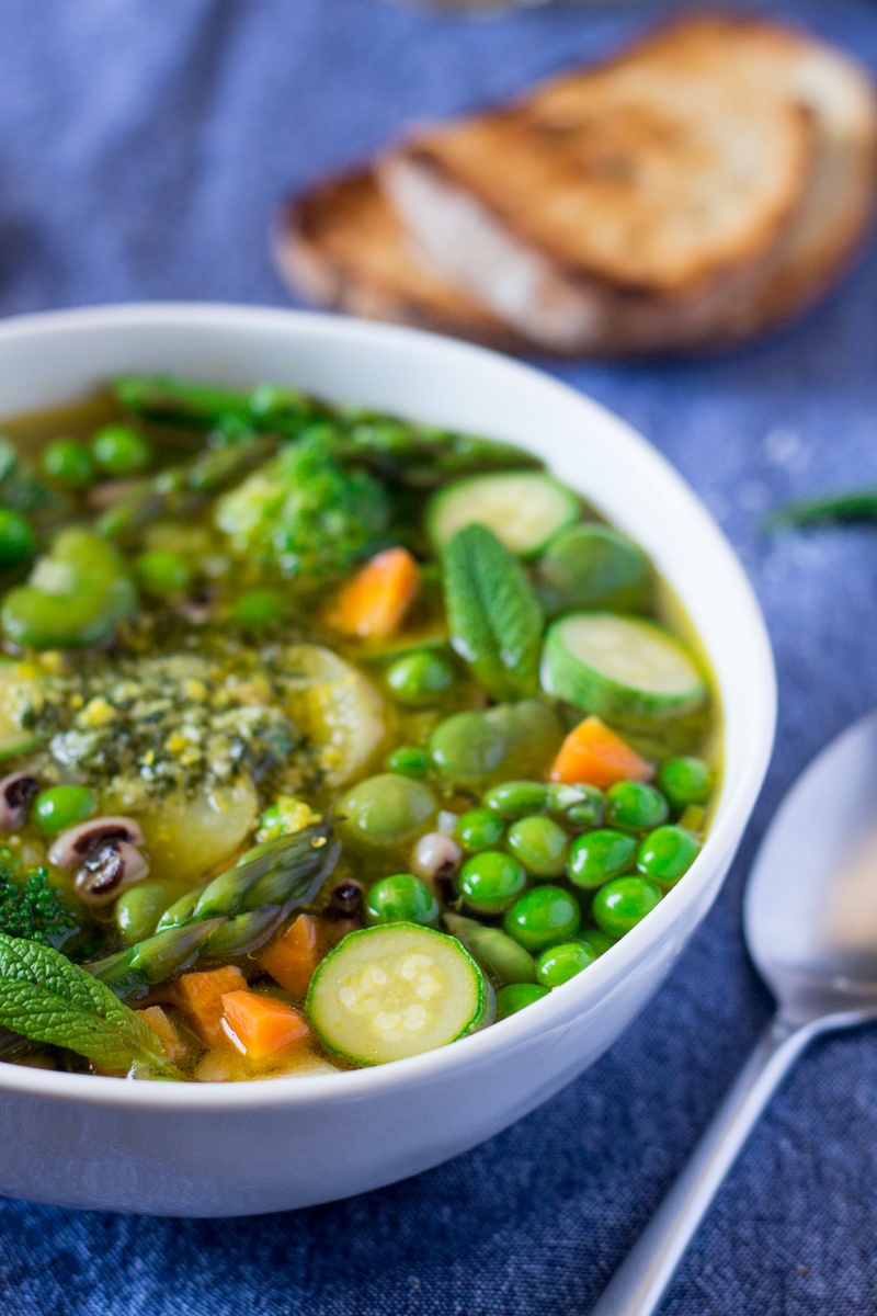 green minestrone with mint pesto portion