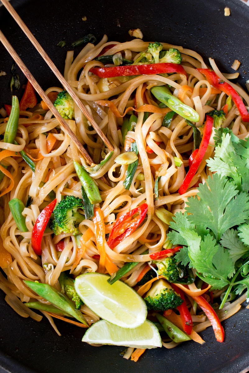 Vegan pad thai - Lazy Cat Kitchen