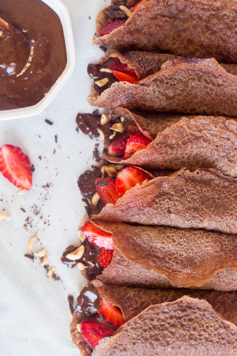 vegan chocolate crepes with hazelnut filling