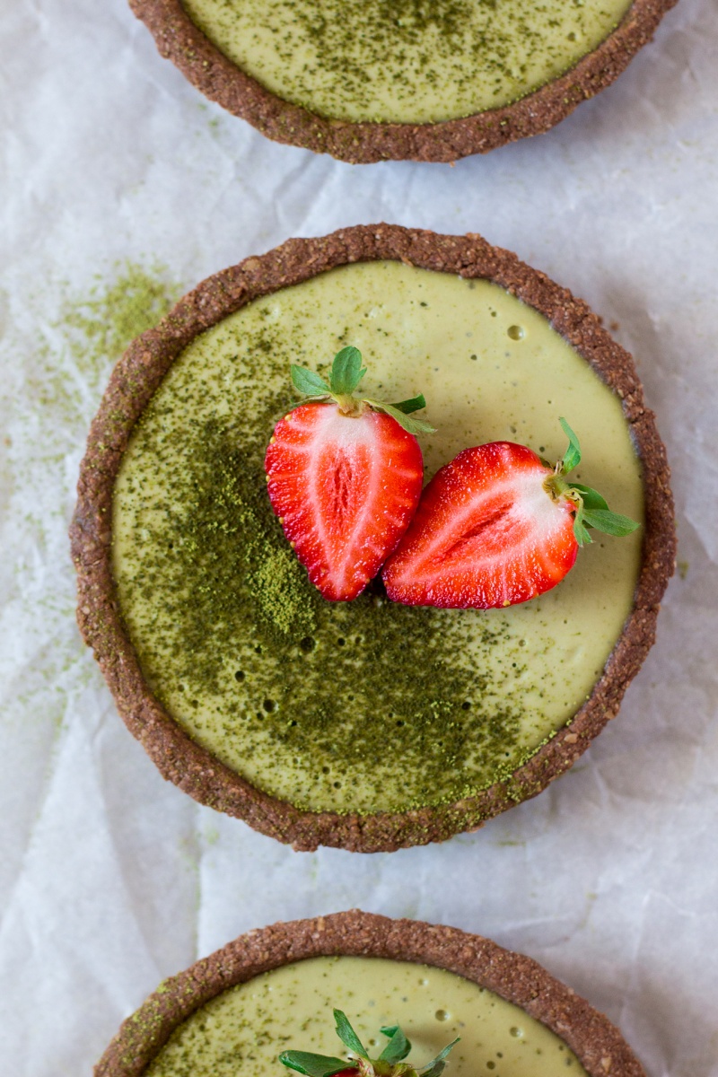 vegan matcha coconut tarts top down