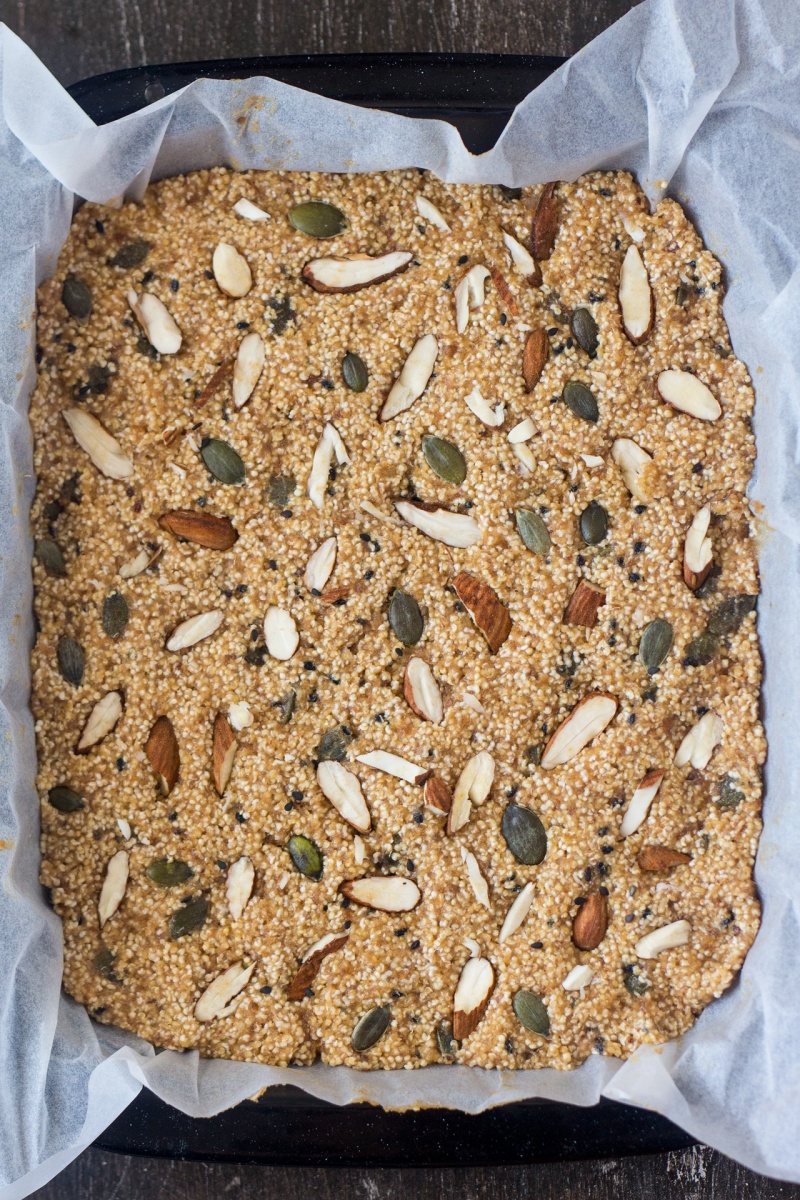 tahini and amaranth energy bars setting