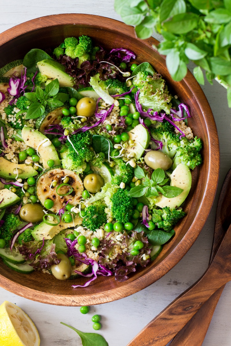 quinoa superfood salad bowl