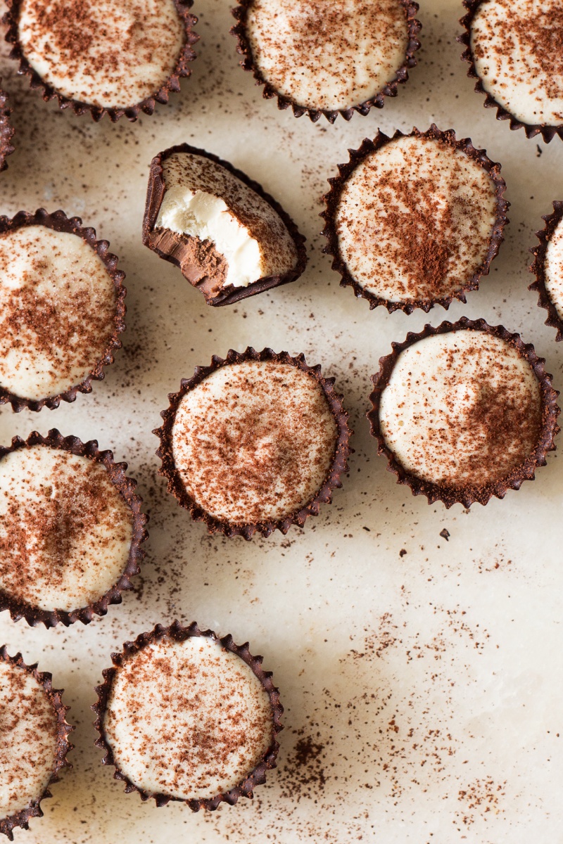 cappuccino vegan cups table