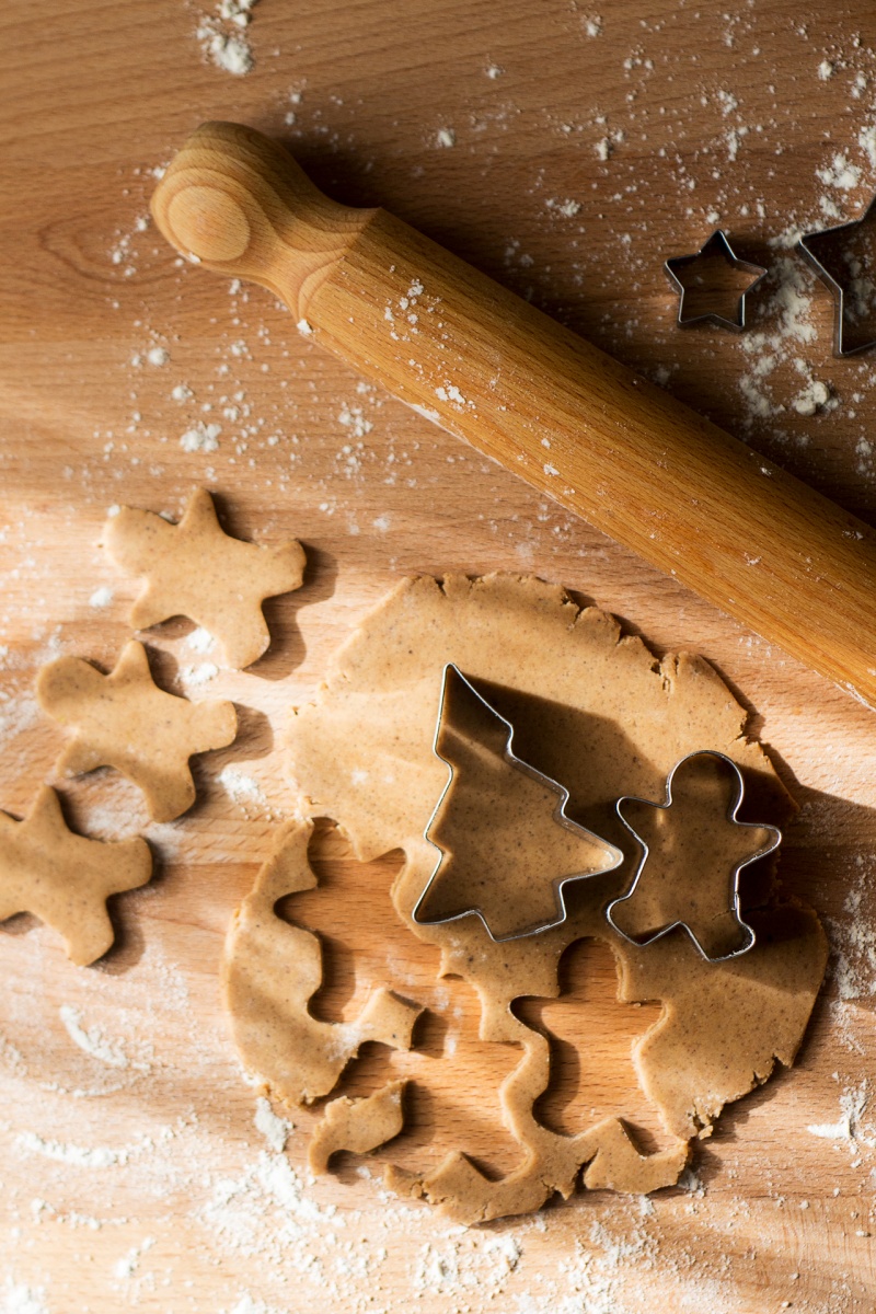 vegan gingerbread making