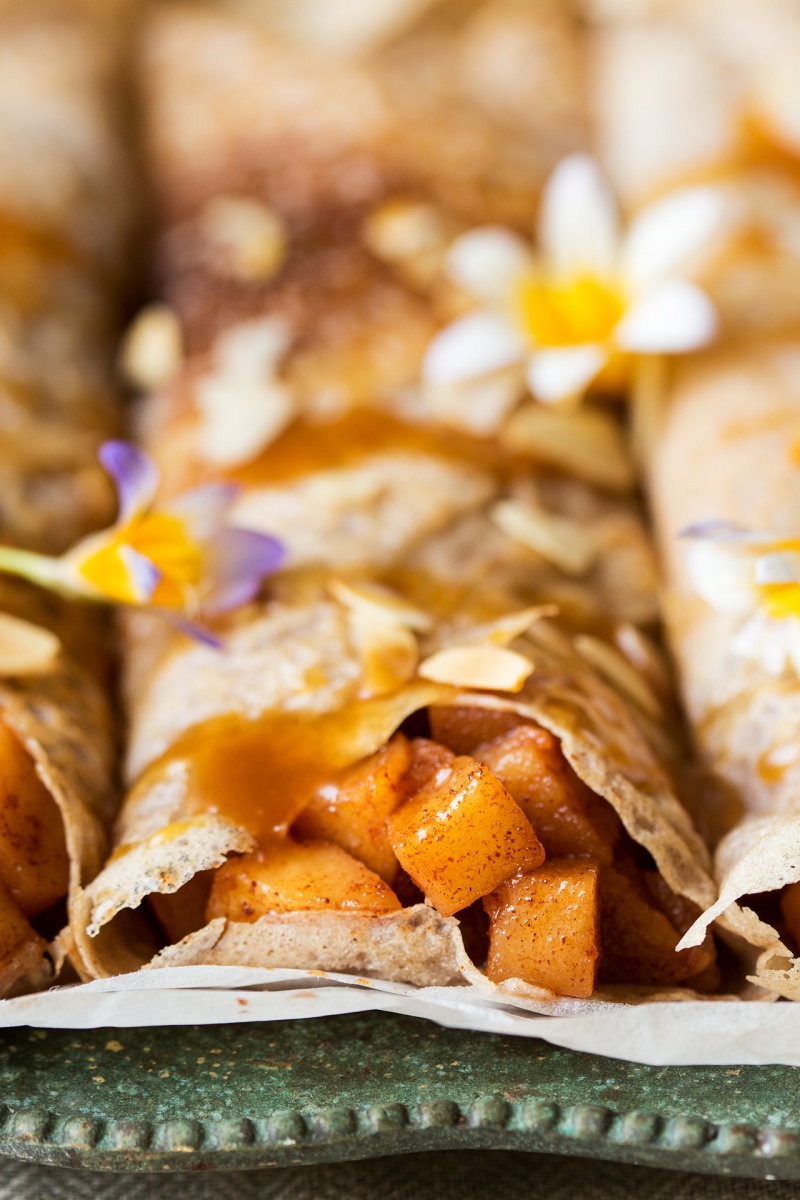 eggless crepes cinnamon apples caramel close up