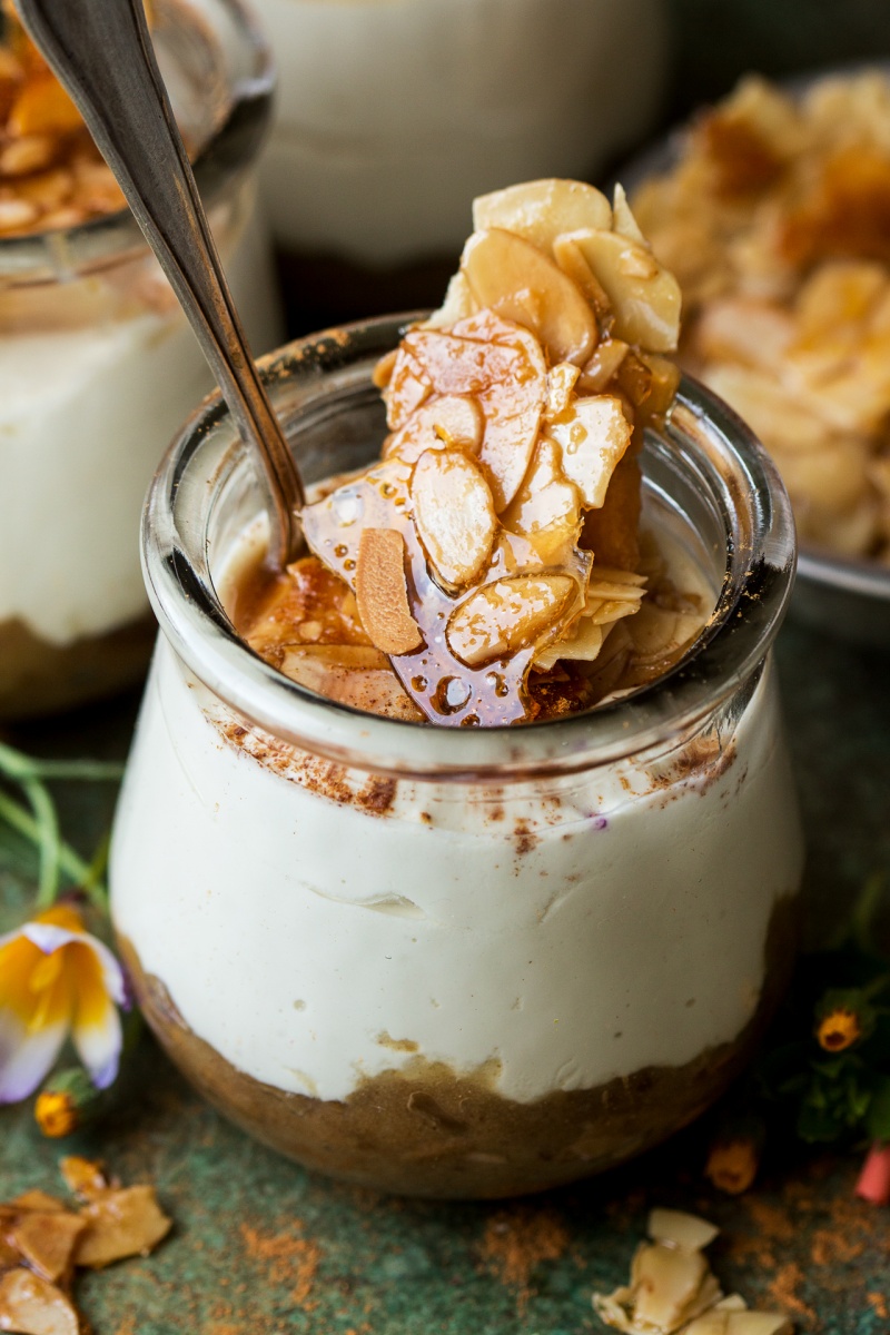 no bake vegan cheesecake jars close up