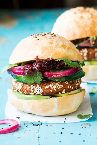 vegan chickpea burgers