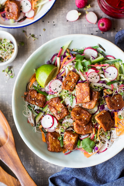 Vegan pad thai - Lazy Cat Kitchen