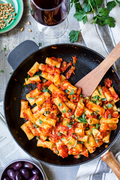 vegan rigatoni pan