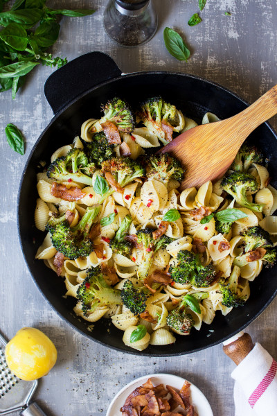 broccoli orecchiette vegan bacon