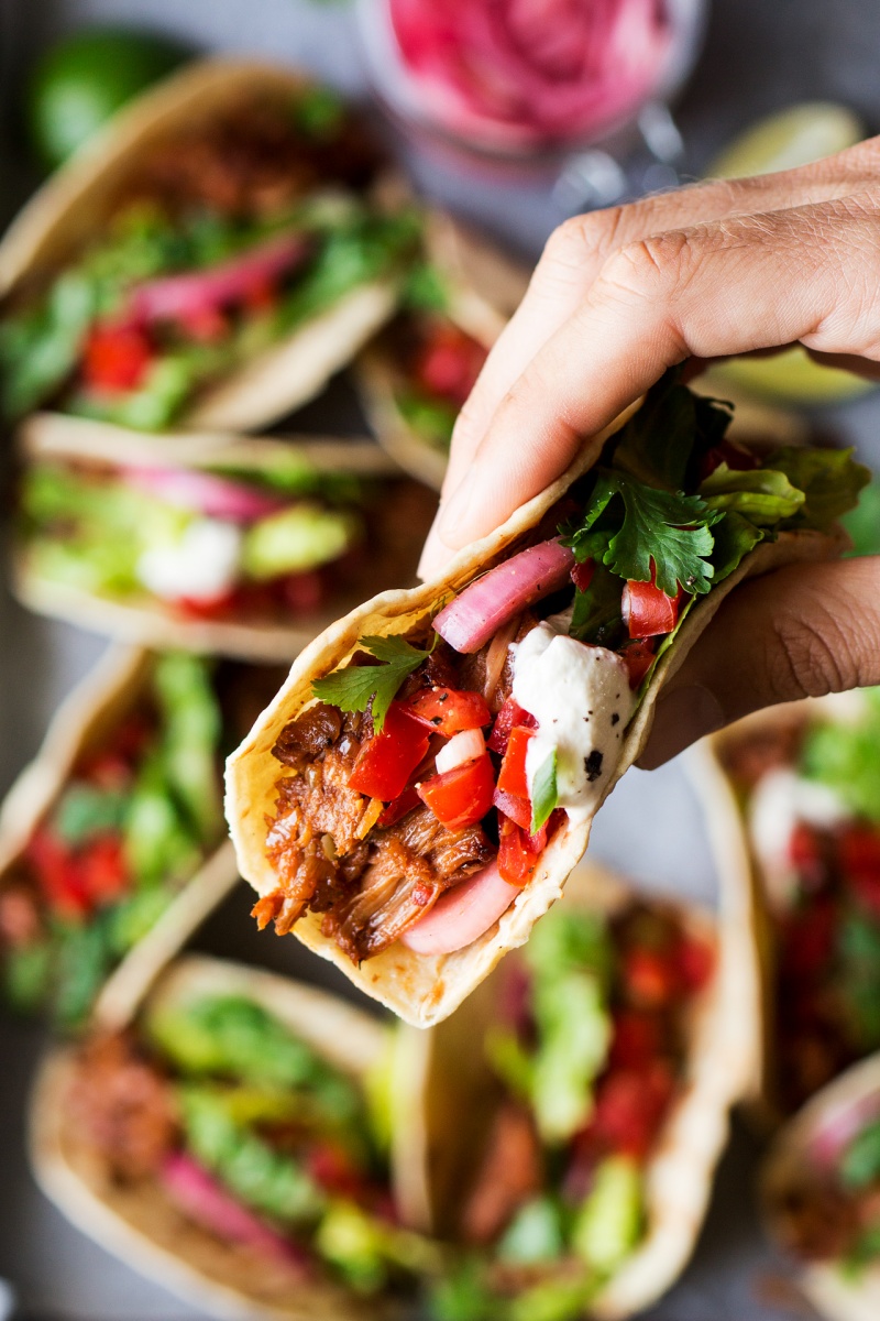 pulled jackfruit tacos