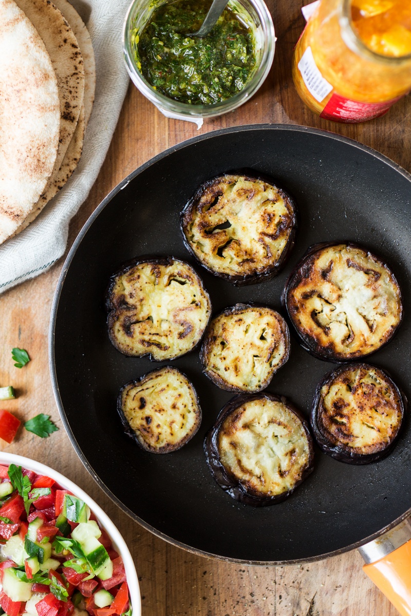 sabih spiced chickpeas fried aubergines