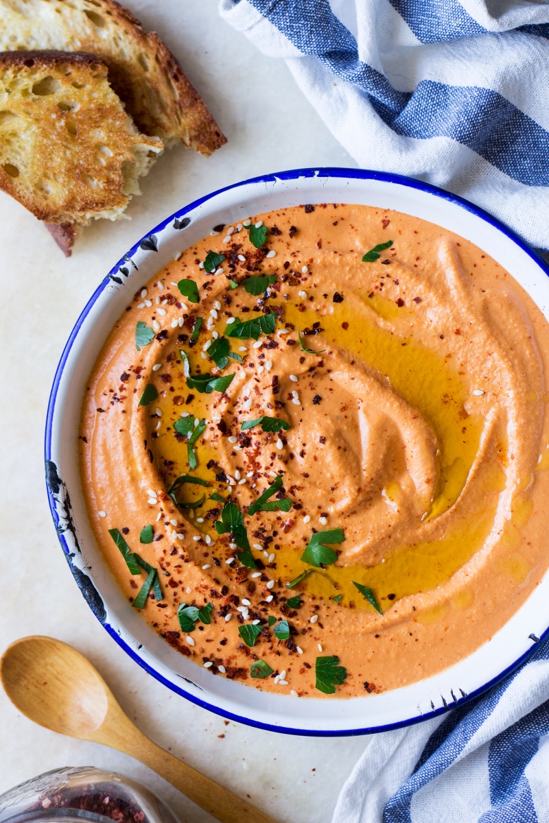 Spicy roasted red pepper hummus - Lazy Cat Kitchen