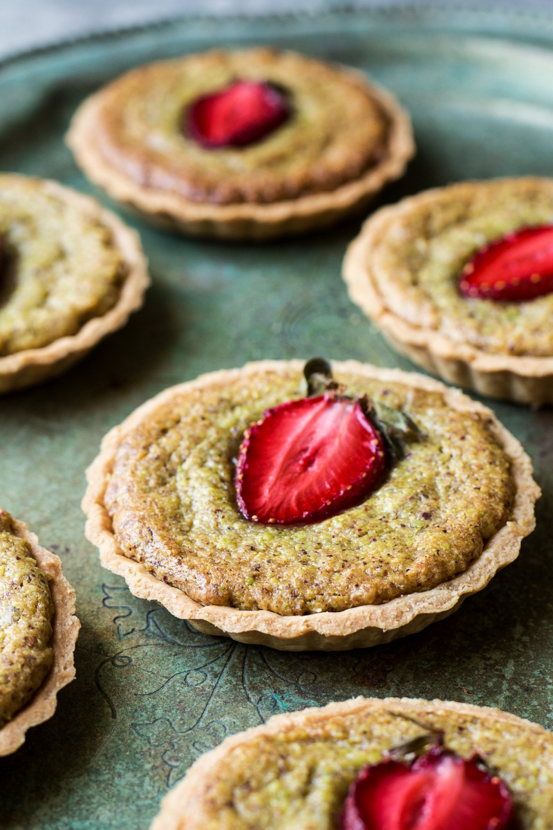 vegan pistachio frangipane tarts side