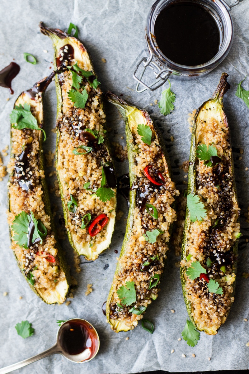 vegan zucchini boats with qunioa