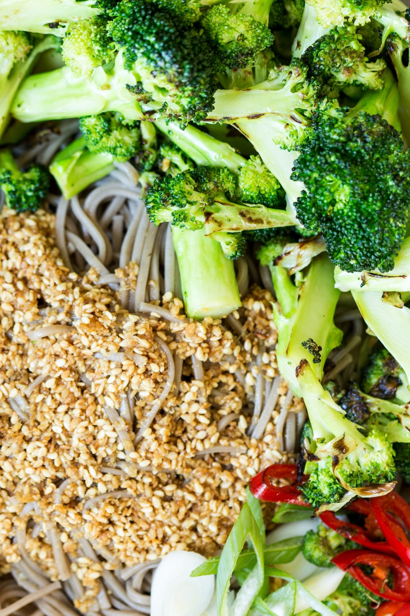 sesame soba noodles before mixing