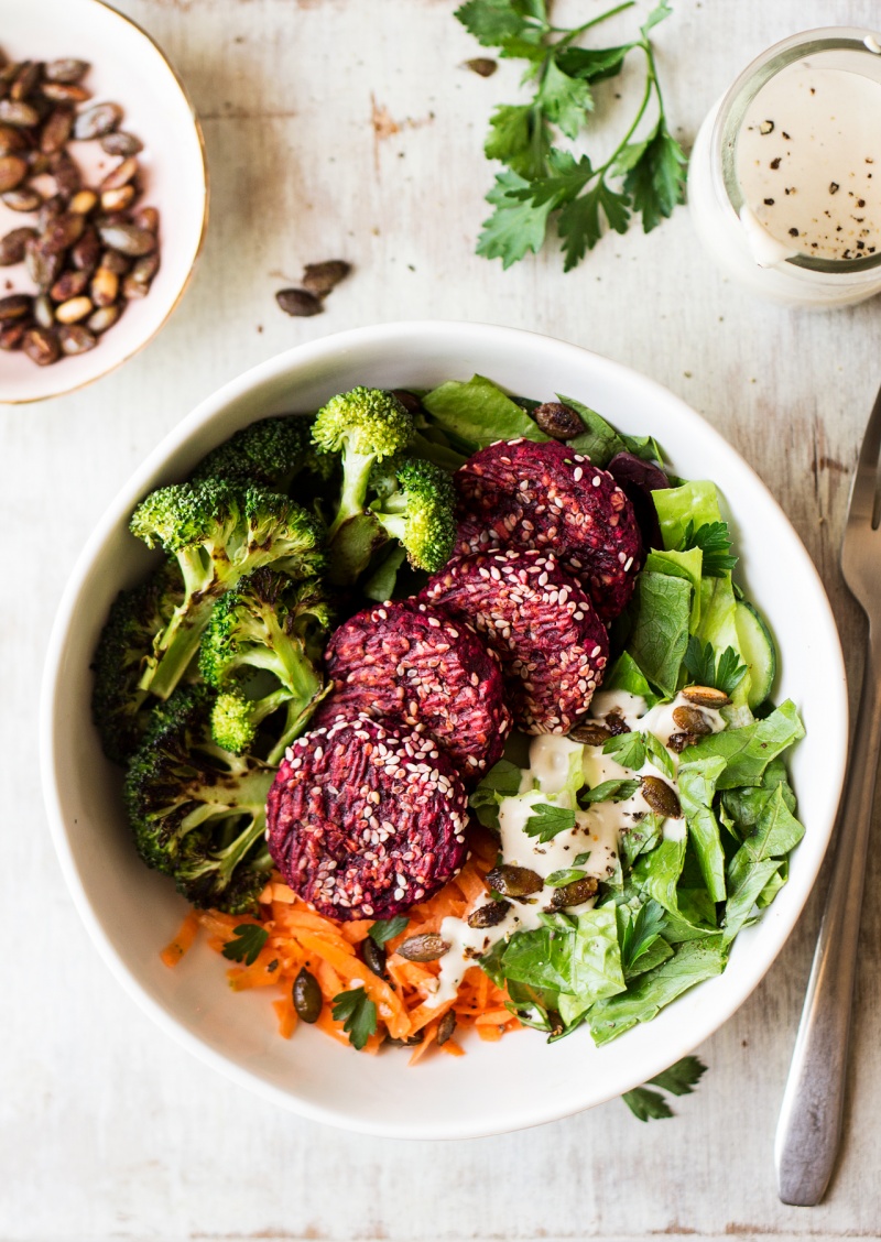 beetroot falafels lunch