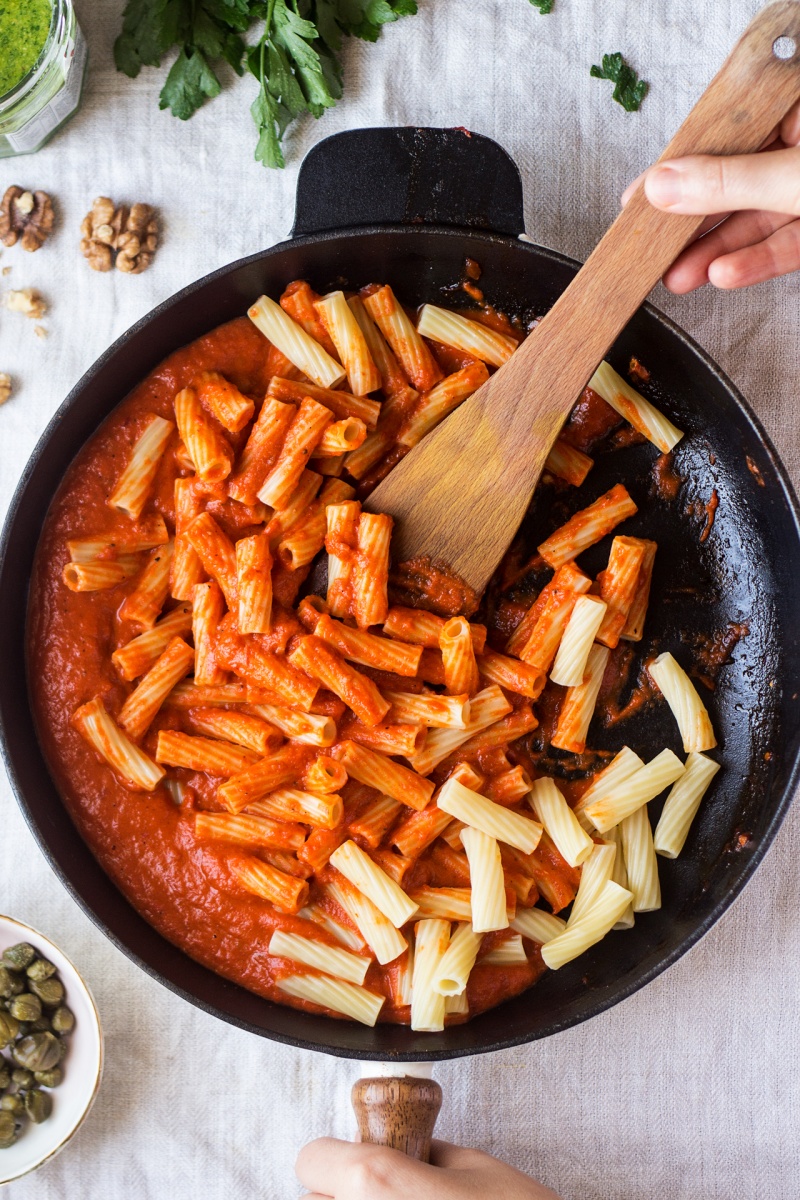 vegan roasted pepper sauce mixing