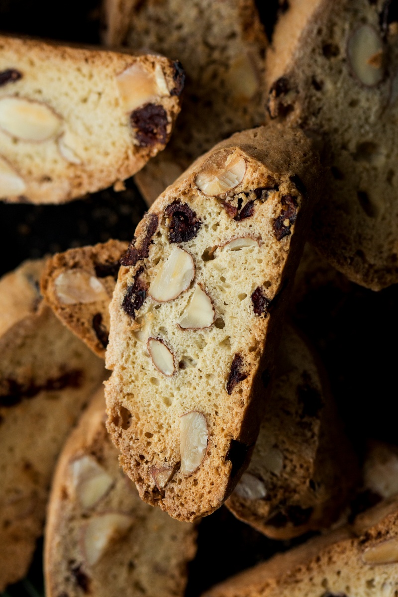 eggless biscotti close