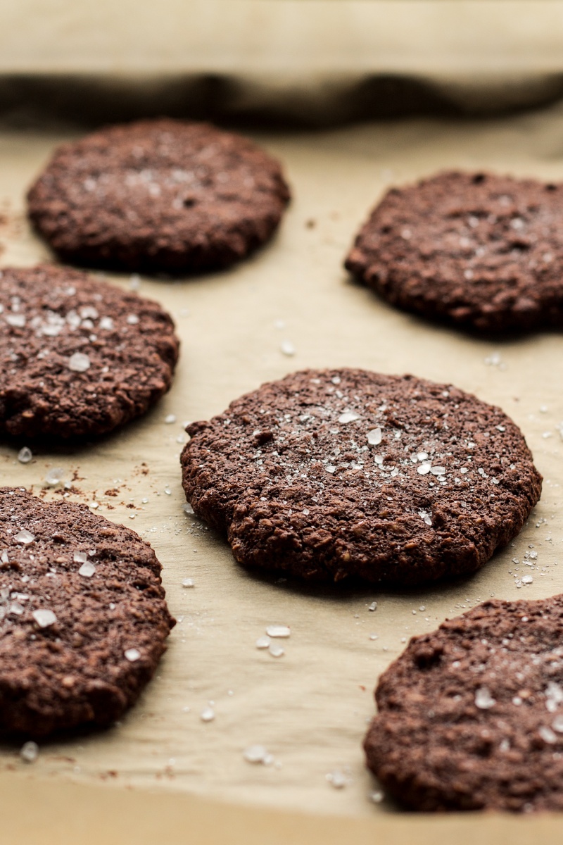 vegan chocolate cookies baked
