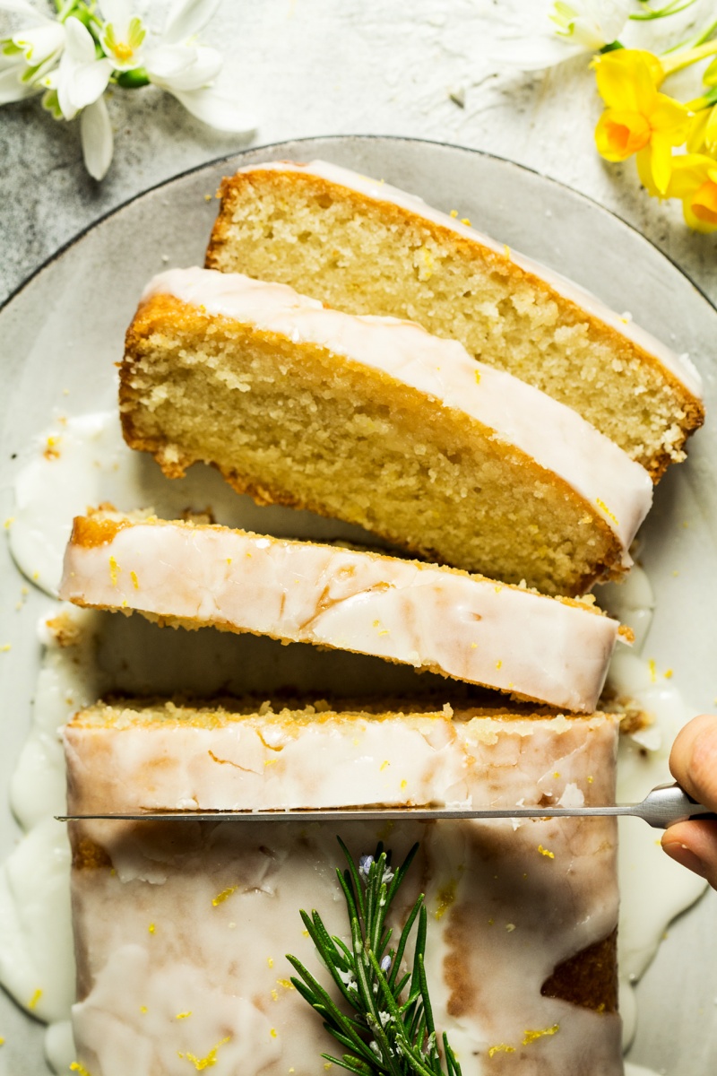 vegan lemon drizzle cake sliced